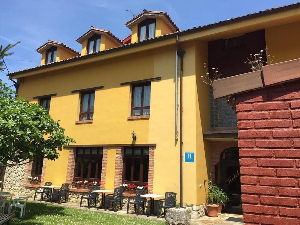 Hotel Gavitu Celorio  Exterior photo